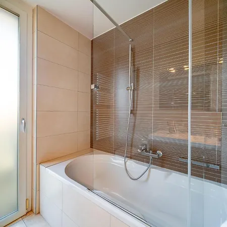 Daire Luxury Penthouse In With View By Guestlee