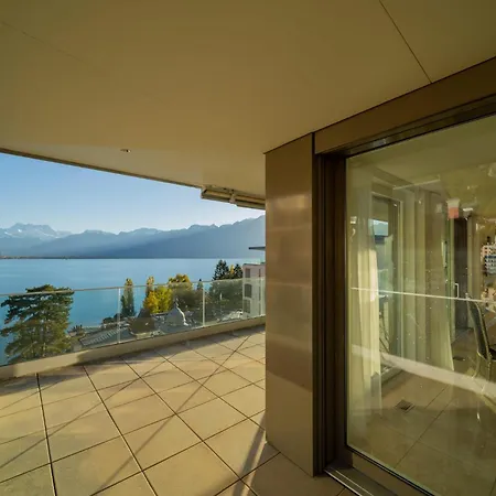 Luxury Penthouse In With View By Guestlee Daire *